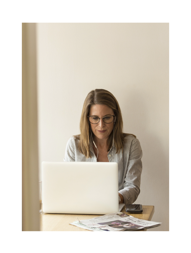CodicStyle's tweet photo. Aprovecha los nuevos modelos de #teletrabajo, como #vídeollamadas o #WhatsApp, para mantener a tu equipo motivado y fortalecer las relaciones.

Y tu, ¿qué modelo de teletrabajo utilizas con tu equipo? https://t.co/GSpLdmmMxm