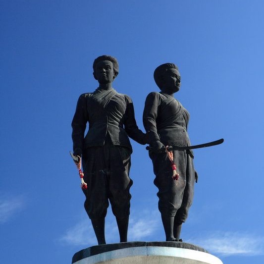 Thao Thep Krasattri and Thao Si Sunthon (18th century) were honorary styles given to two Thai sisters, Than Phu Ying Chan and Khun Mook, who defended Mueang Thalang (now Phuket) in the Burmese-Siamese War (1785-1786).  #WomensHistoryMonth  https://www.facebook.com/TheAsianFeminist/photos/a.1077465782300753/2871997566180890/?type=3&theater