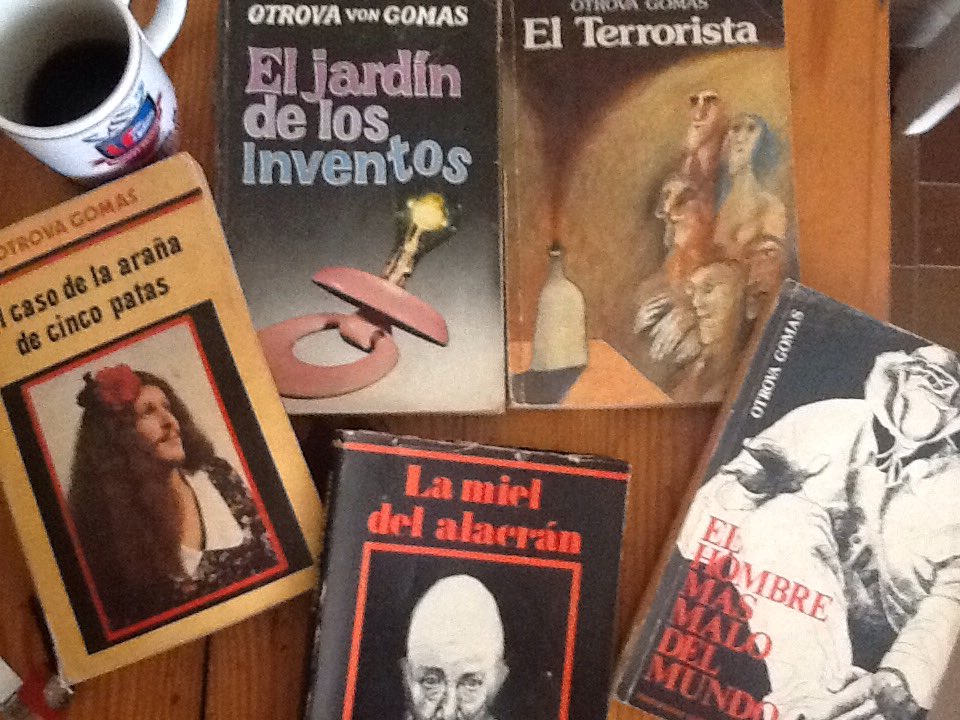 IvanGozon's tweet photo. @OtrovagomasREAL Aqui tengo mi colección preparada para la cuarentena! https://t.co/Tp8DAaZt1u
