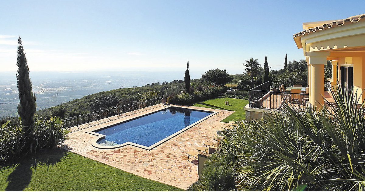 Coltofgroup's tweet image. Vrees voor verdere verspreiding van het #coronavirus zorgt voor terughoudendheid van aspirant-kopers op de Nederlandse #woningmarkt. Gelukkig is de #Leisuremarkt nog actief! kijk vrijblijvend op: BijzonderHuis.com #leisure #recreatiewoning #investeren #vastgoed #rendement