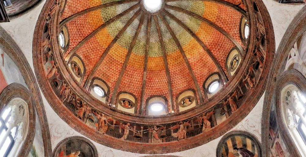 #covid19italia #milano: cose belle da fare per vivere la nostra città anche quando #iorestoacasa. 11- un #Dantedi da #museosanteustorgio: Cappella Portinari​ e la sua cupola sono legati a Beatrice, l'amata di Dante... #ioleggoDante 
#LaCulturaNonSiFerma instagram.com/p/B-KBF9gFZOK/…