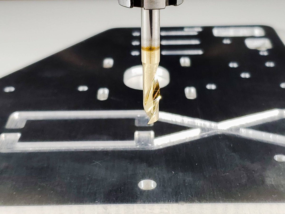OpenBuilds's tweet photo. Up-Cut Single Flute Solid Carbide End Mill 1/4"! These bits are great for pocketing, roughing pass material removal or part cut out. The O flute design removes chips away from the cutter quickly to keep the tool cool during cutting. https://t.co/B3LXWkPKKy
#openbuilds #sharkbits https://t.co/38bpMpQXt8