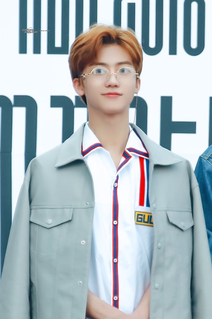 CaffeineA0813's tweet photo. 180325 코엑스 팬싸 

벌써 2년...

#재민 #나재민 #NCT_DREAM #JAEMIN https://t.co/WZTiK097JO