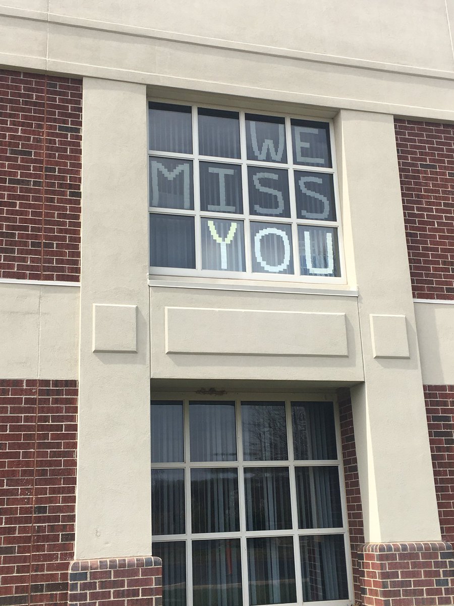 RoseAverett's tweet photo. Went to school to help the nurse return meds to families. Saw some parents and students, shared smiles and conversation with our cleaning crew from 6 ft apart, changed my window message ... Miss them all. https://t.co/VxkSHWuKo6
