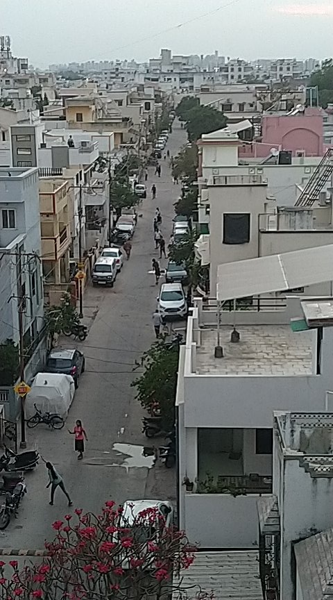 so_rubh's tweet photo. @VMCVadodara @CollectorVad So much for Day 1 of quarantine, that people are already out and enjoying the vacation! Please ensure that 'lockdown' is a 'lockdown'. @PMOIndia https://t.co/YK5RrHMvLF