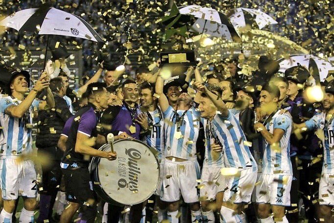 RacingClub's tweet photo. #BuenMiércoles, cumpleañeros! 🥳⁣
⁣
¿Cómo se festeja el aniversario de La Academia?⁣ 🙌🎓
⁣
#Racing117años⁣
#RacingPositivo https://t.co/a7lZZKtiL5