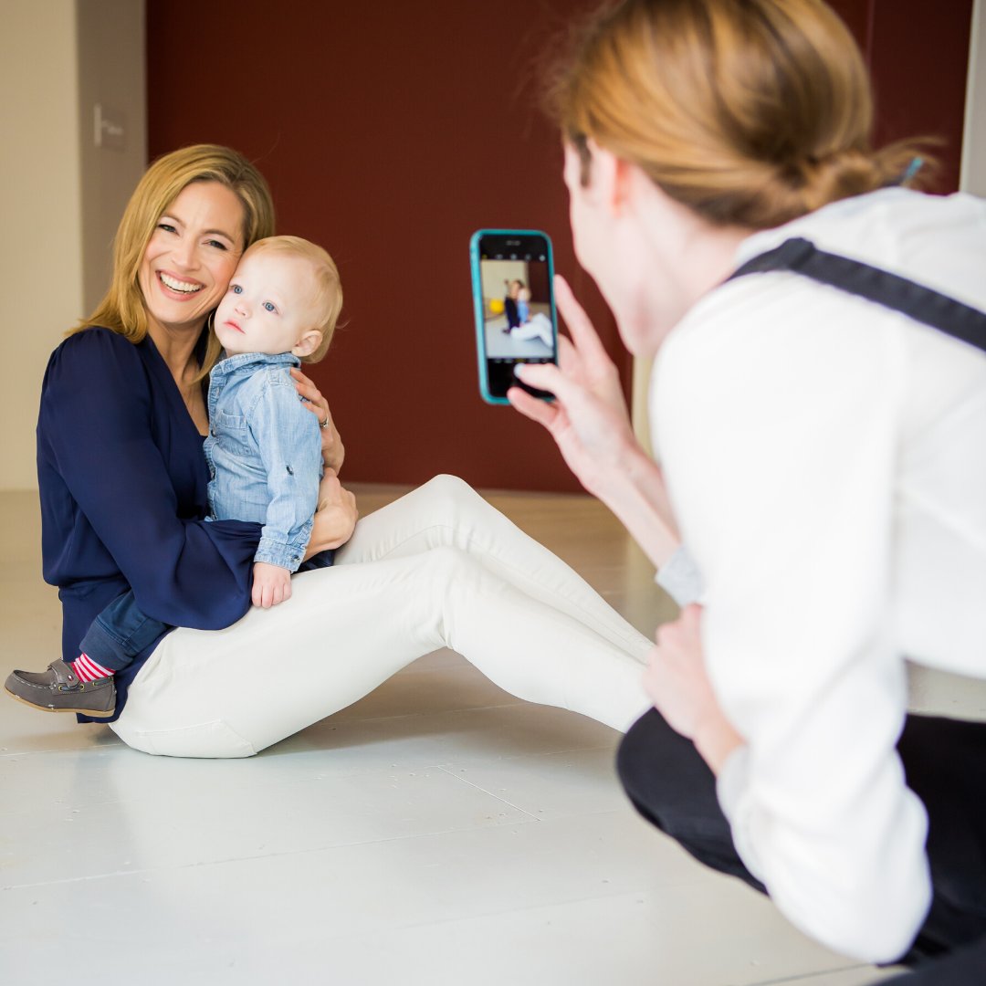 MovePlayGrow's tweet image. There is a growing movement of conscious parents dedicated to learning more with less and planting seeds and stepping back rather than doing doing doing. Join our FREE online masterclass: Your Thriving Baby: On Play! buff.ly/2QBN1pw