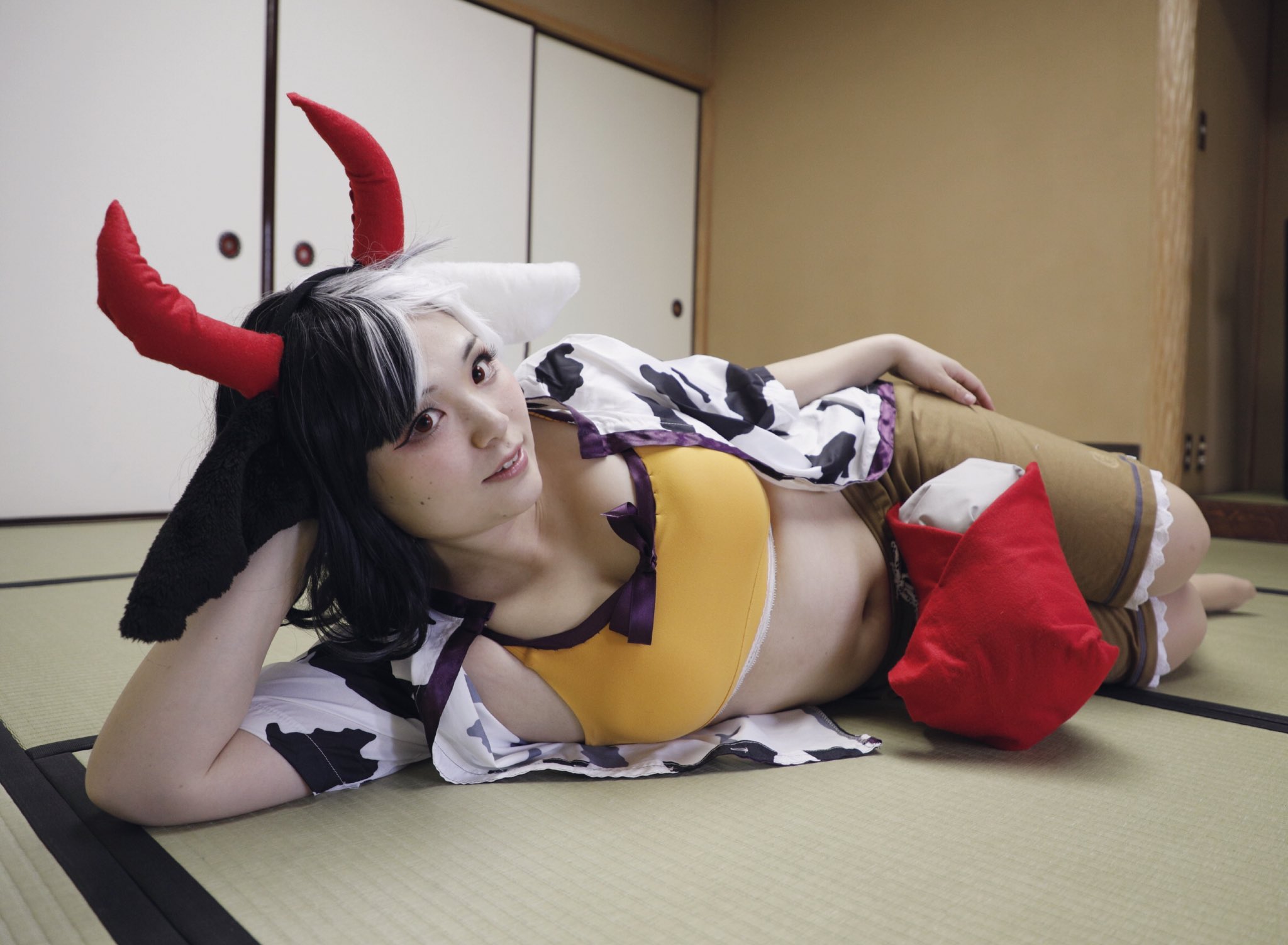 高品質 新作 東方Project 牛崎潤美 コスプレ衣装 風 靴と