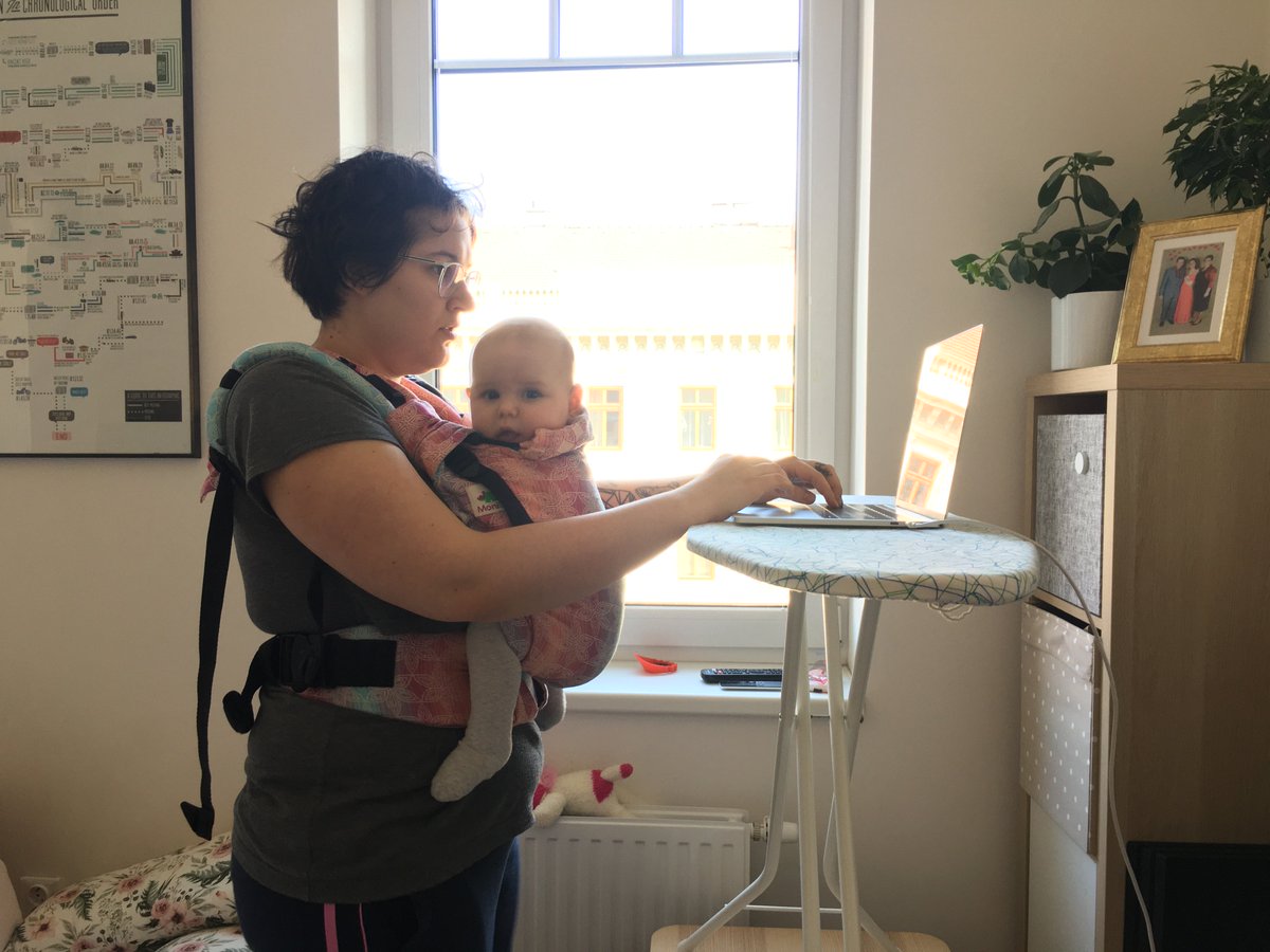 Commity.cz tweet media