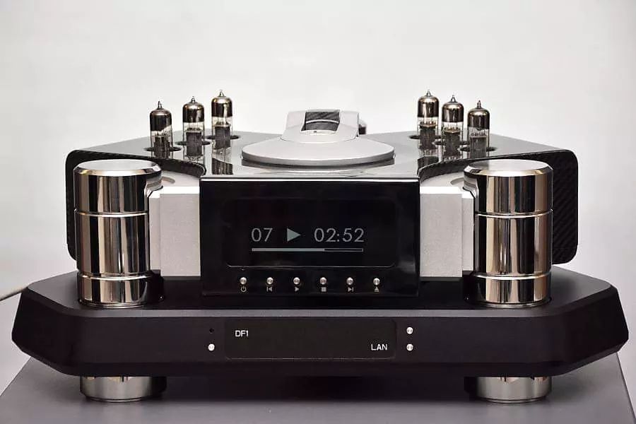 Berny2876's tweet photo. #Loit Passeri CD Player https://t.co/UwTuYmhp0v