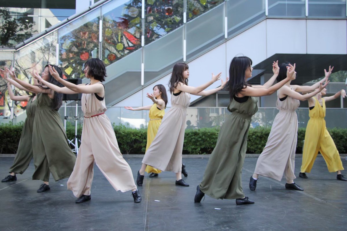 Cherrygoose明治大学公認ダンスサークル Jazz しなやかな動きで観客を魅了するジャンルです ほかのジャンルと違って洋楽ではなく 邦楽を用いて踊ることが多いので 他のジャンルと比べて馴染みやすいかなと思います