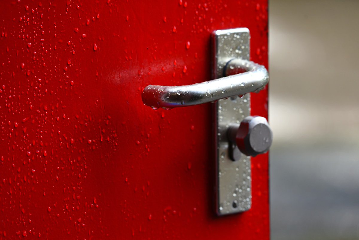 dclocallocks's tweet photo. Changing your locks every few years and keeping them in good condition is a key part of home security. We'll change your locks with our services and we even offer insurance in the case of any incidents. More information here: #WashingtonDC https://t.co/tv39rbpS07 https://t.co/ET0fnmqmE0