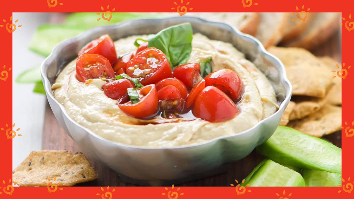 Sabra's tweet photo. Oh you fancy, huh? Turn your leftover hummus into a oh-so-sophisticated dish with a little garnish. Use bright colored foods like basil, tomatoes, or balsamic vinegar to create some contrast. #HowIMmus https://t.co/xDiLNyS0gi