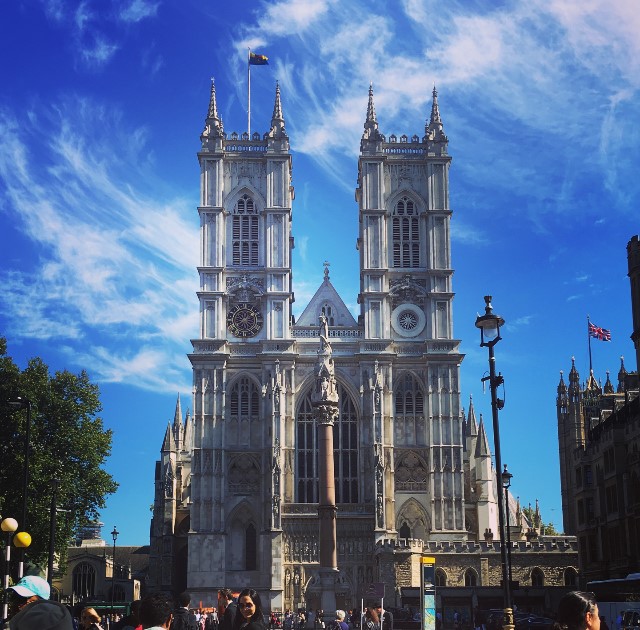 WAbbeyChoir's tweet photo. Listen now to a new podcast for the Annunciation from @wabbey including us singing ‘See, see, the Word is incarnate’ by Orlando Gibbons (thanks to @hyperionrecords). Listen here: https://t.co/l3zI5x5siK 👂 🎧 📻 🎵 https://t.co/RTzI8TpL5b