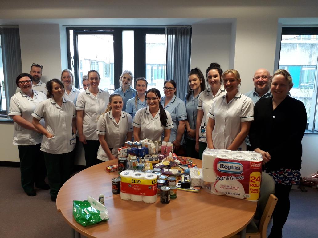 The fabulous Acute Occupational Therapy team are collecting essential supplies and making packs to support hospital discharges.Our fabulous OT @alana_ot has organised this 🙌🙌🙌 with help from @damionwilford1 and the whole Acute team.Great work!Donations welcome! @porter_ot