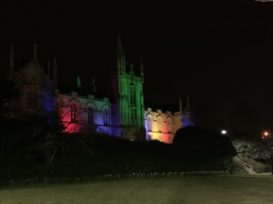 🌈Somewhere over the rainbow... Our iconic Magee building will light up like a rainbow every evening as a message of hope to the local community and solidarity with our recently graduated nurses &amp; healthcare workers and their colleagues in the health service #ProudOfUU #COVID19
