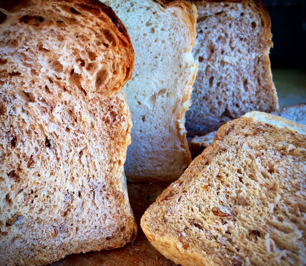 The usual Wednesday bakes now arrived and available from @daisyandtilly and <a href="/PiesseRosie/">Rosie's Emporium- The Grocery</a> Both these lovely produce shops are also doing excellent, local home delivery services. Contact the retailers for more information and please continue to #lovelocal #realbread #shrewsbury