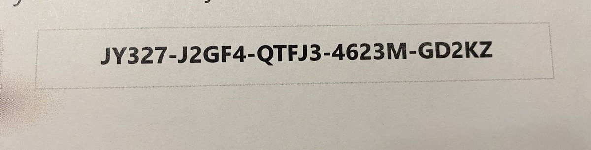 Ryan On Twitter Thank You So Much Xbox Microsoft For The Xbox One Roblox Bundle The 2nd Image Is A 1 Time Code For 2 500 Robux First Who Redeems It S Can - roblox code redeem xbox one