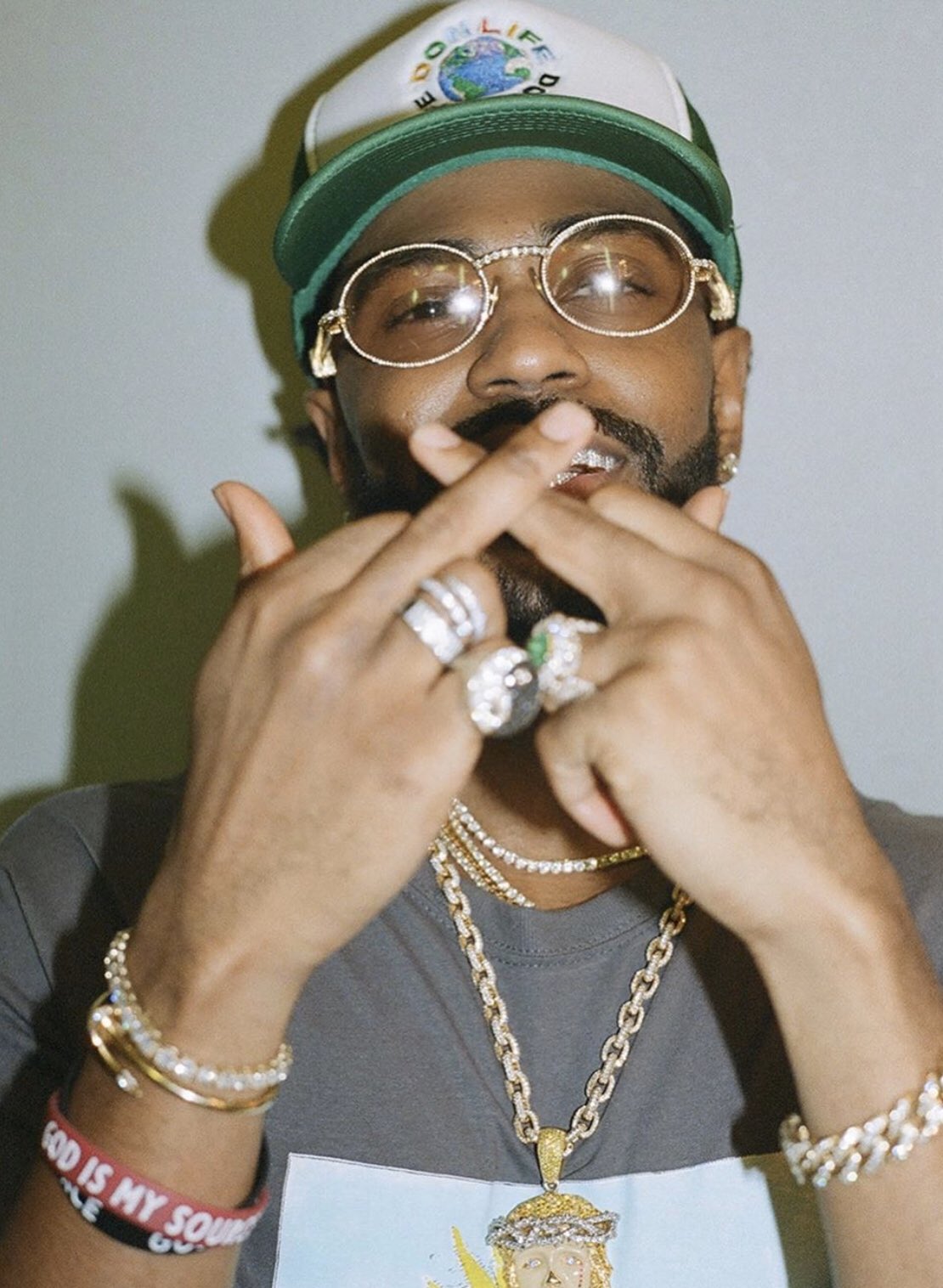 Happy 32nd birthday to Big Sean  Favorite song from him? 