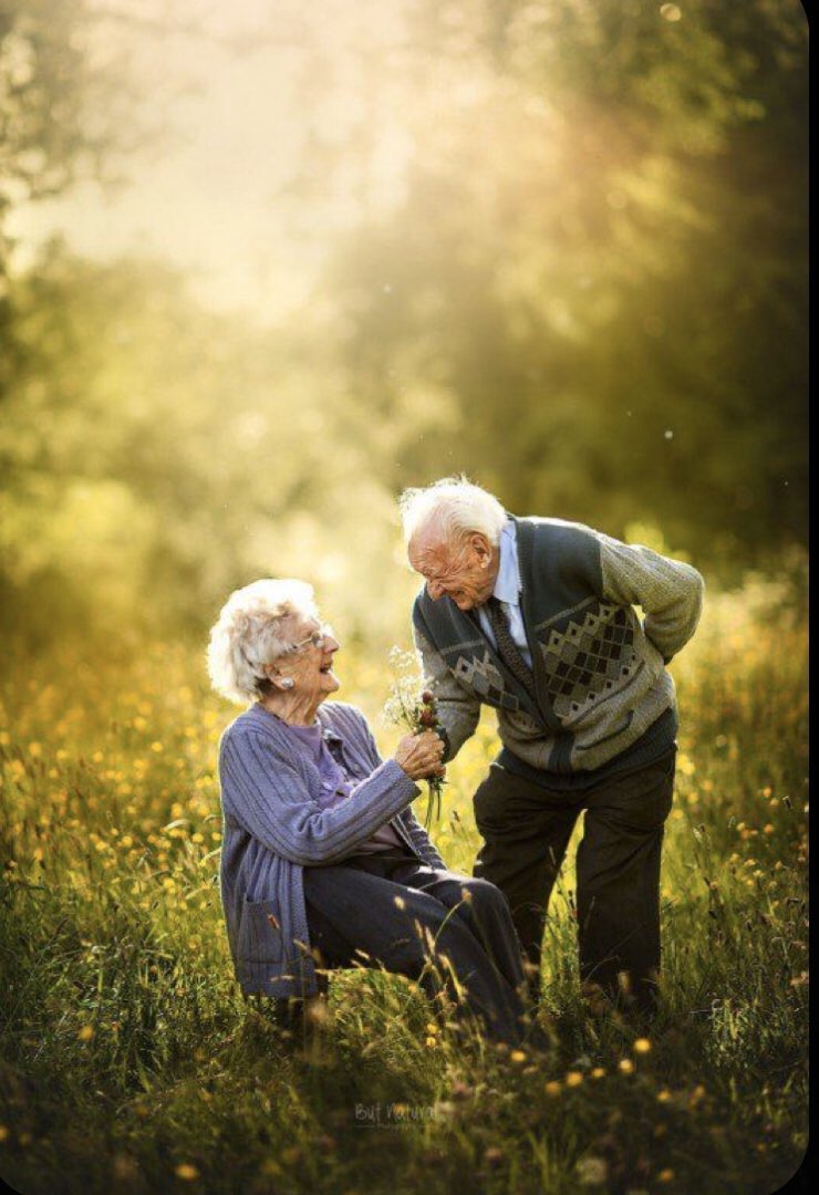 It’s day three of our virtual spirit week!! Let’s honor the people who are at most risk of this virus - our elderly!!!