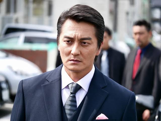 アキコブラ ファイヤーモード Amazonで日本統一見てたんだけど顔と言い声といい 相棒の陣川くんの人だ ヤクザ役上手いなぁ なんて思ってたけど本宮泰風 さん原田龍二の弟さんだしよく見たら仮面ライダー剣の伊坂だった 仮面ライダー俳優が主役のvシネ