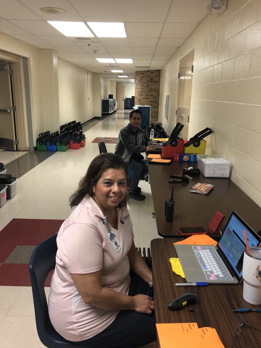 NISDTaft's tweet photo. Day 5 and our TSS ⁦@OlgaWalkerTSS⁩ AND ⁦@TSSMarkRod⁩ are still at it with smiles on their face. Amazing people, great job!! ⁦@NISD⁩ ⁦@NISDTechTD⁩ @NISDMireles⁩  ⁦@NISDComArts⁩ #NISDLegends #Raiderpride #teamwork https://t.co/4z0R7aYEyV