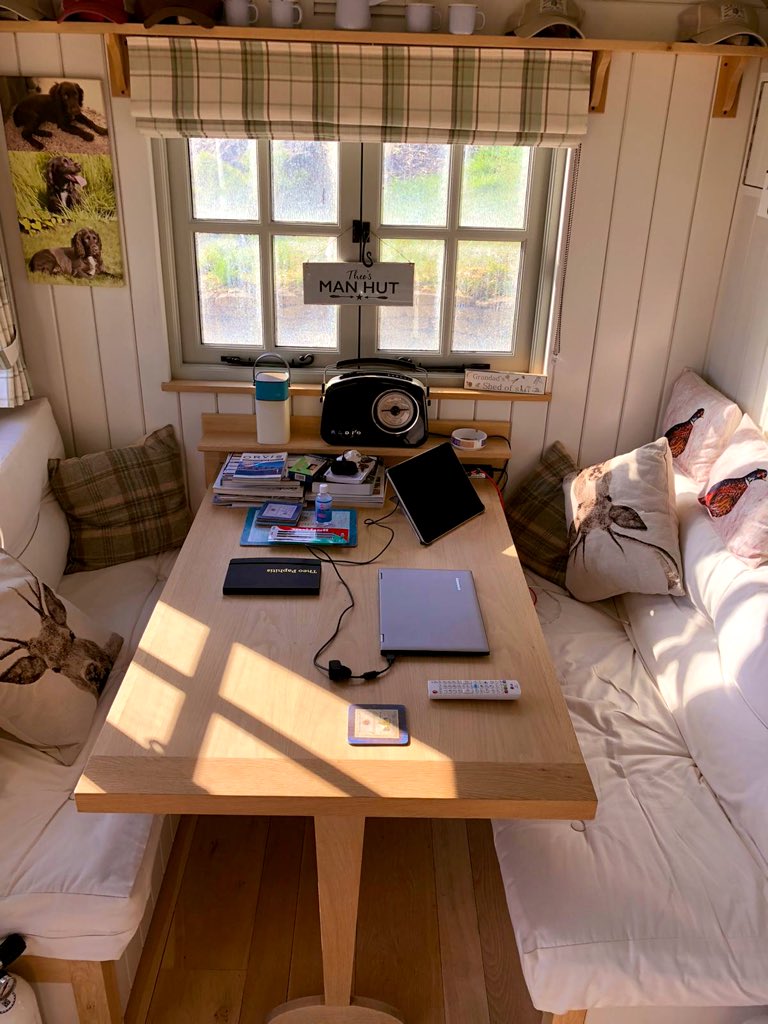 TheoPaphitis's tweet photo. Here’s where I’m #workingfromhome  today...share a photo of where you’re working in your new office set up... How’s it going ? 👍🖥🖨⌚️📱 #HomeOfficeChallenge https://t.co/AcsUAgFB12