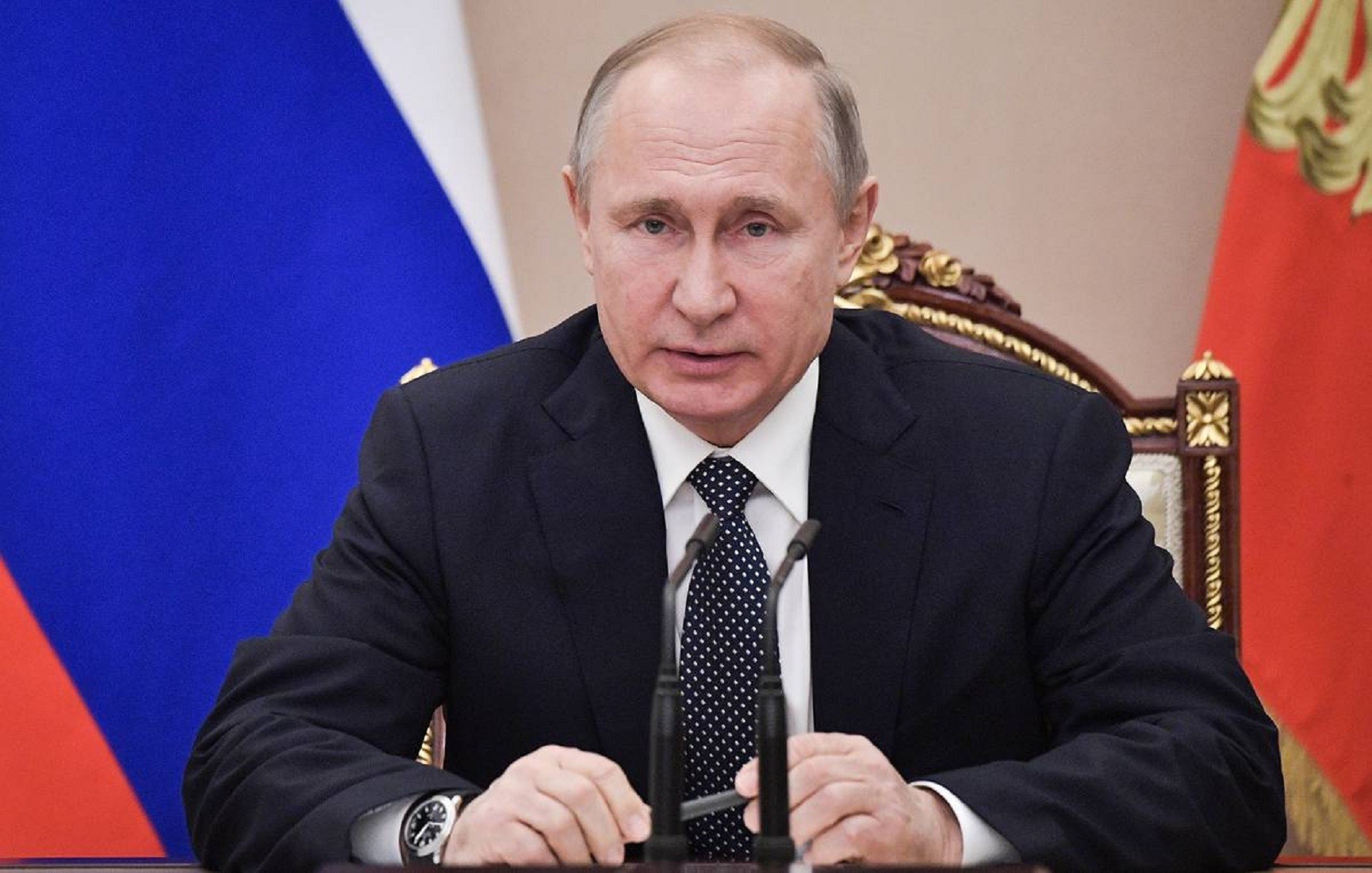Путин фон