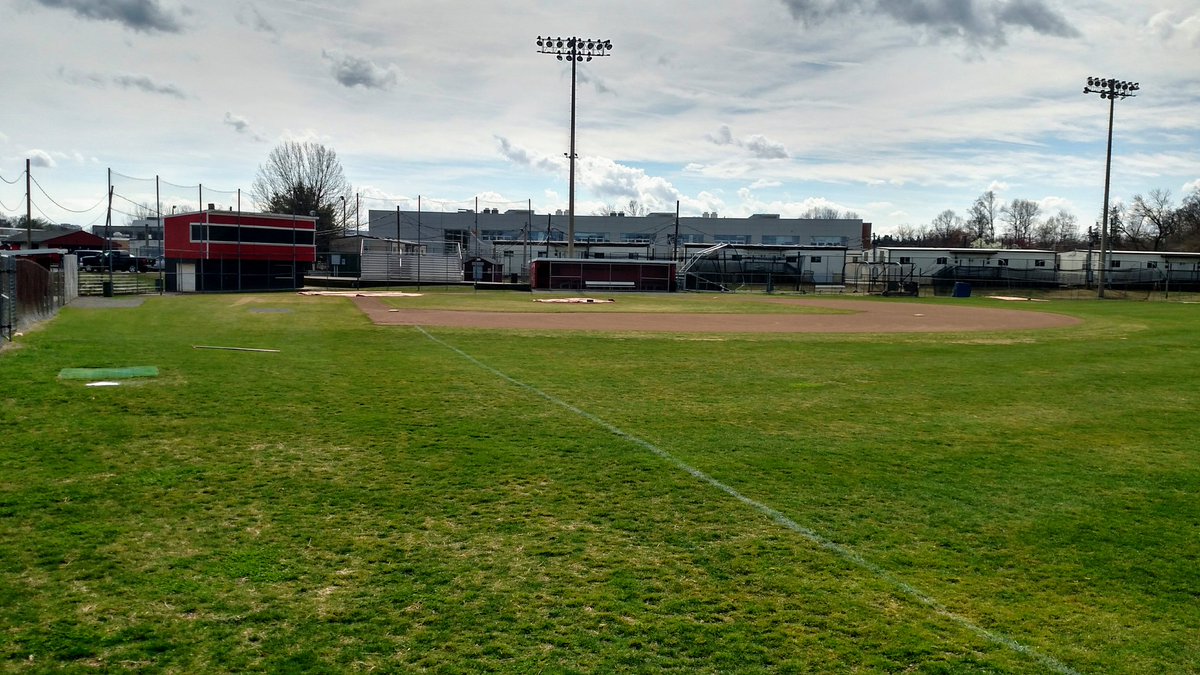 HHornetBaseball's tweet photo. Herndon HS Baseball -can't wait to be back out here. Hoping for more days on the field with our 2020 Hornet Family. I have been thoroughly impressed with all these young men and have enjoyed every minute of working with them - Coach Frank https://t.co/98pxBeYtmp