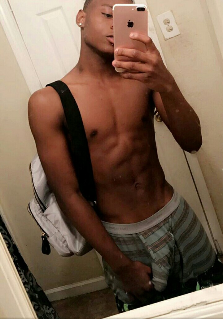 DotadosMagrelos's tweet photo. Nossa, que iPhone grande 🍆!!!
Quero usar.
#SINDICATOSDOSDIVULGADORES
#magrelosdotados
#roludosdanet
#pentelhudos
#cheiroderola
#magrostesudos
#picapreta
#gozanaboca
#sentanapiroca
#magrelosroludos https://t.co/m0eOTjrkFa