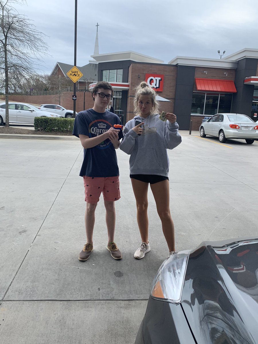 FMassassin20's tweet photo. Livi let the money talk https://t.co/l2yFDKF4mQ