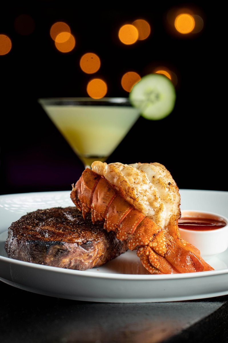 Make your dinner reservation at STK Steakhouse TONIGHT and take back your evenings by experiencing VIBE DINING at its best.
