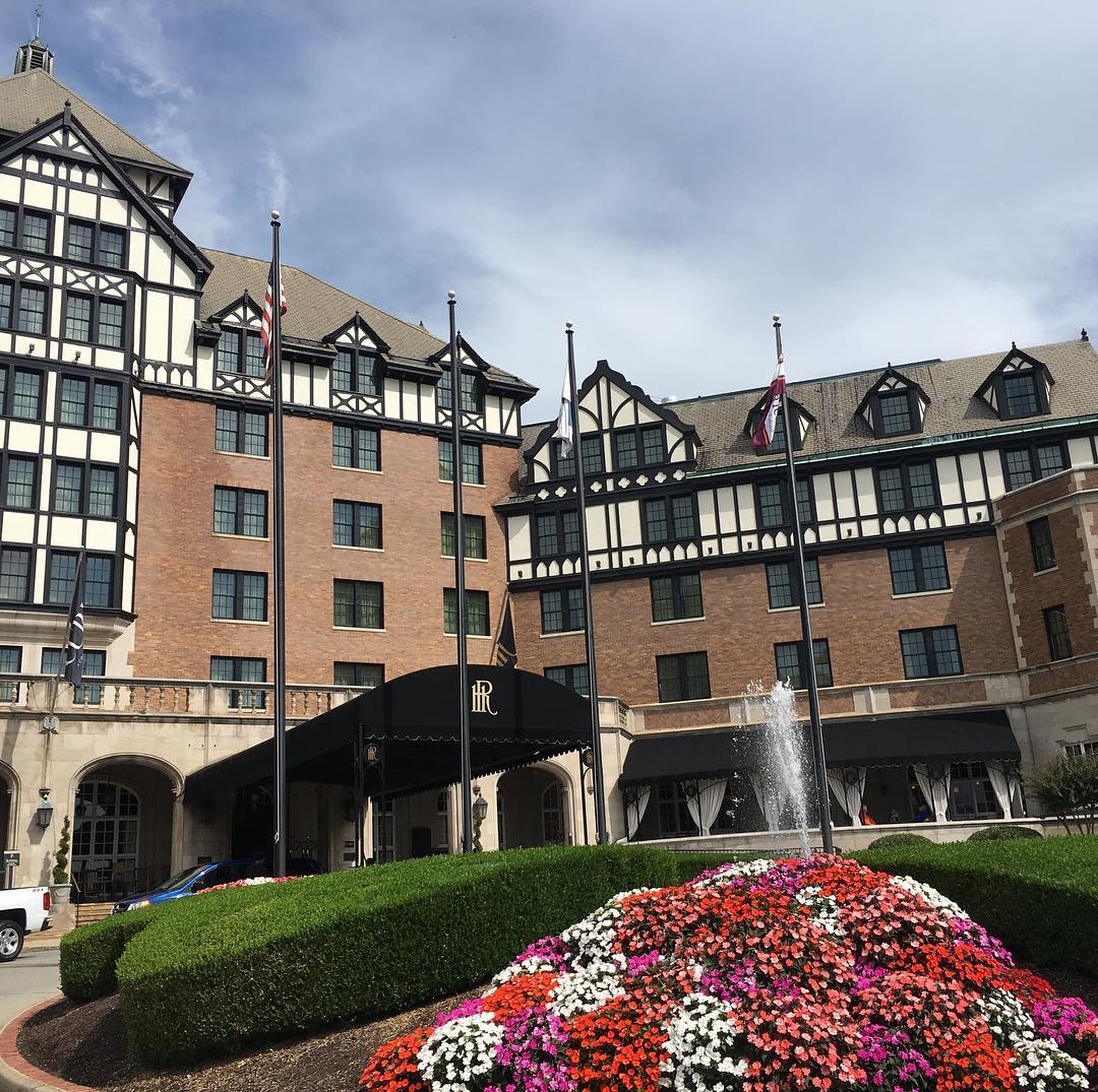 KEAUSA's tweet photo. This weekend we have Tyler Parrish in The Pine Room at @TheHotelRoanoke both Friday &amp; Saturday, March 13 &amp; 14 from 9pm-12am: https://t.co/Ig8gGAJVgR