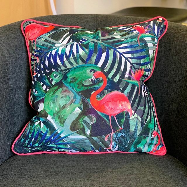 madebybeck's tweet photo. Who remembers the flamingo 🦩 blind from last year! Well my lovely customer let me keep some of the fabric and taadaa pink piping, two with green velvet and 2 with navy back!! Don’t they look fabulous 🤩!! Happy weekend everyone 🦩!! https://t.co/3VF8n77uOa https://t.co/FfcB50L1sU