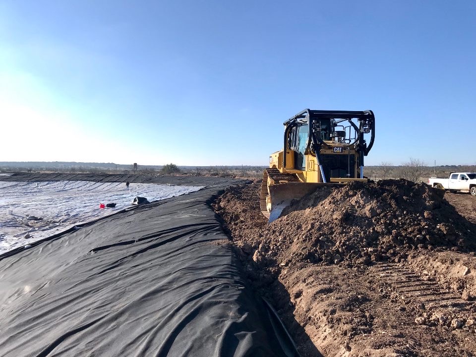 LochowRanch's tweet photo. No clay, no problem. We can still make your lake dreams come true. Stay tuned for the finished product. #BuilditFishitLoveit #FromStartToFish #LochowRanch #Lakebuilding #construction #BassFishing https://t.co/5g4YBQI8Pv
