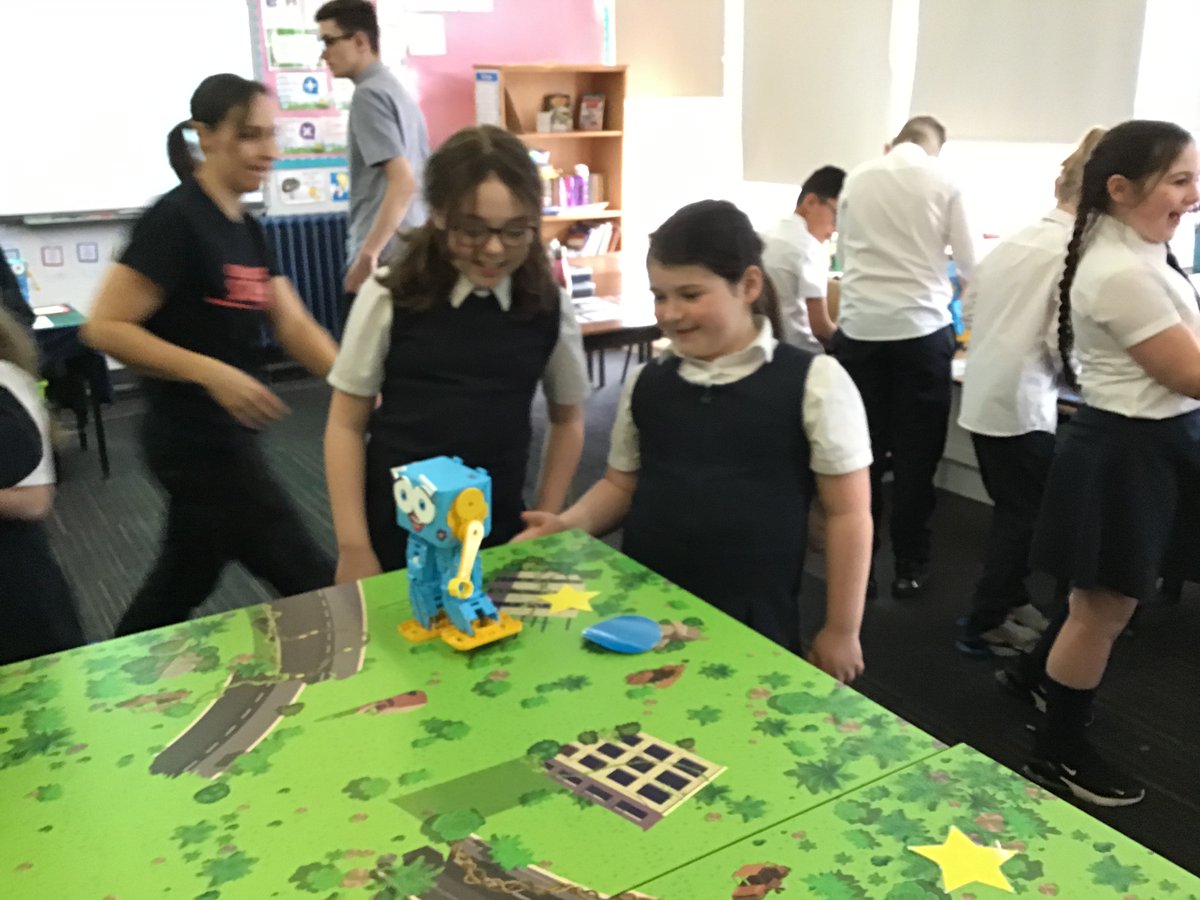 St_monicas_prim's tweet photo. P5b had a lot of fun today! We have been learning how to program a robot. #ScienceWeekUK #generationscience #SSERCprimary #StMonicasPollokP5b  
@STEMglasgow https://t.co/g031F9aIOl