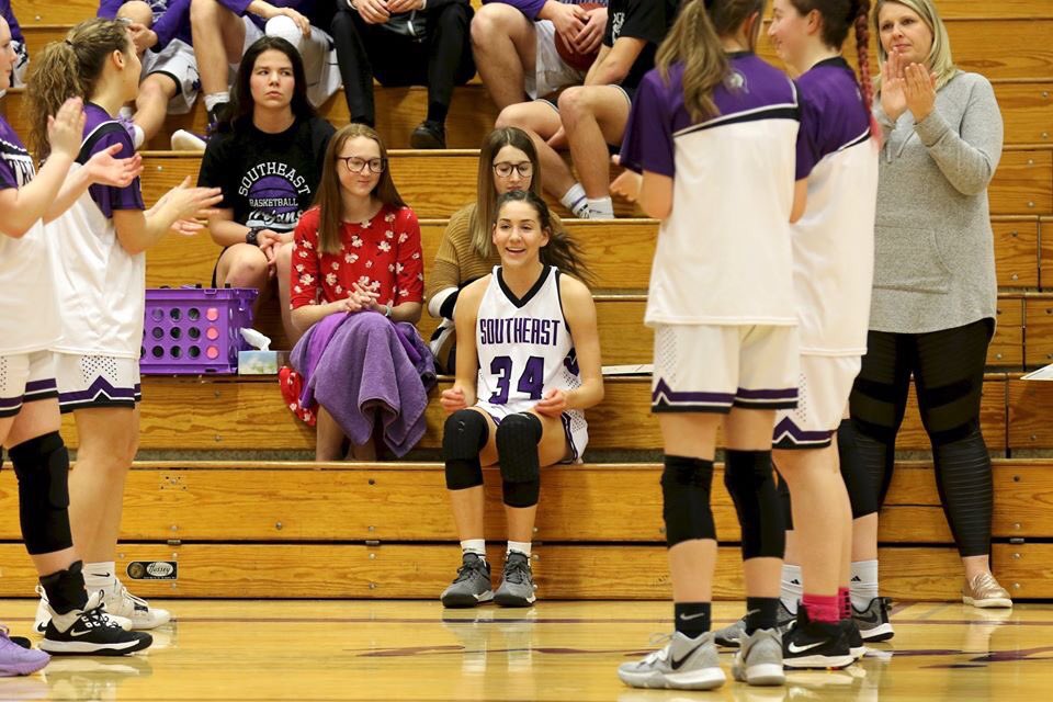 SESLadyTrojans's tweet photo. All NCAA 1st Team Selection
SE-Saline Lady Trojans 16-6
Karsyn Schlesener
@karschlesener
Sophomore
• 2-time 1st Team Selection
• 18.9 points
• 6 rebounds
• 2.9 assists
• 2.9 steals
💰• Season-high 27 points at Russell on Jan 17 in a 59-46 victory.
#SEShoops https://t.co/UsqVXlimhS