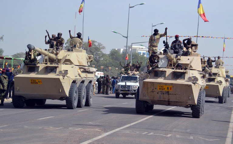 idjadi's tweet photo. #Terrorisme #Sahel. Les soldats tchadiens arrivent au #Liptako. Un bataillon de l’Armée nationale tchadienne sera déployé dans la zone des trois frontières #Niger #Mali #Burkina d’ici la fin du mois. @PresidenceTchad #Chinagoder #Inates #G5_SAHEL https://t.co/zllbytQax9