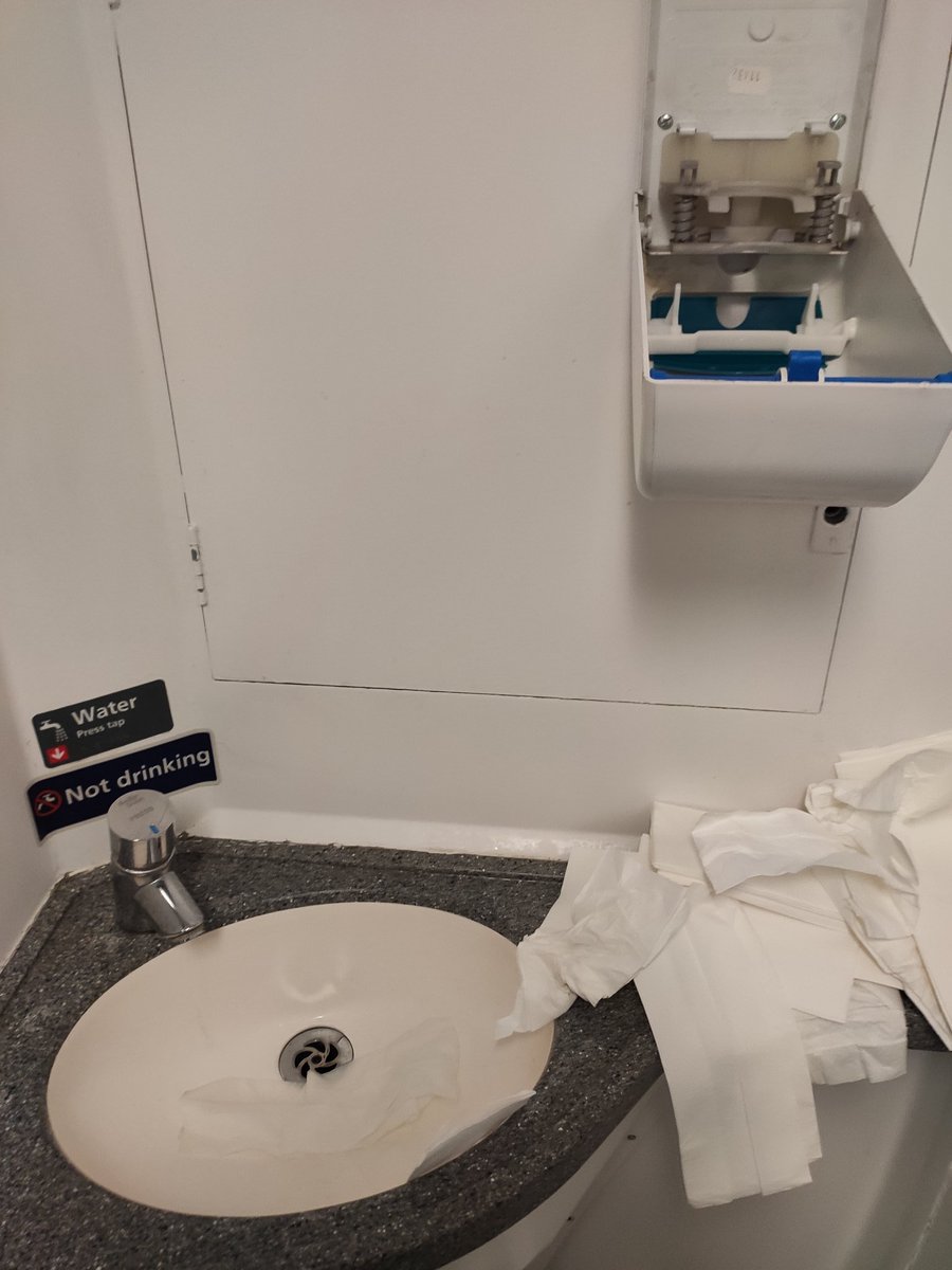 GCDxxxx's tweet photo. @greateranglia @PHE_uk Er. What soap. Not to mention lack of water and this is 18.13 from Liverpool St https://t.co/BRVEr7qXxd