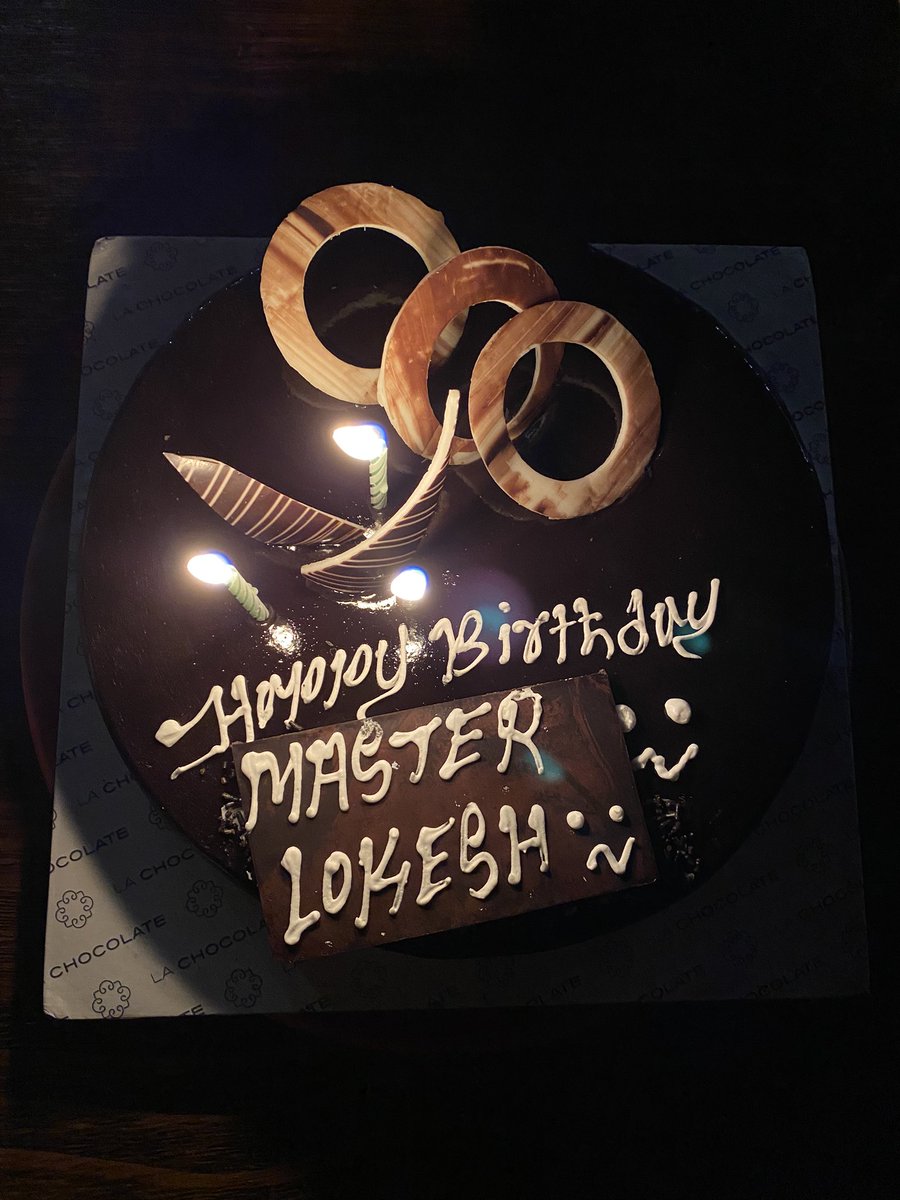 Actor_Mahendran's tweet photo. Happy bday @Dir_Lokesh na.....🤩 Love u always ❤️ Ungha movie kaagha verithanama waiting🔥😬
#Master #MasterMaker #HBDLokesh #Lokeshkanagaraj https://t.co/xcWPw9XQZn
