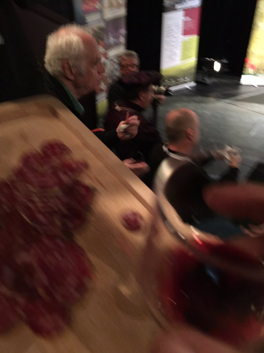 Séance de Dégustation de vins du pays ardéchois. #terroir 
 #MixfoudArdeche