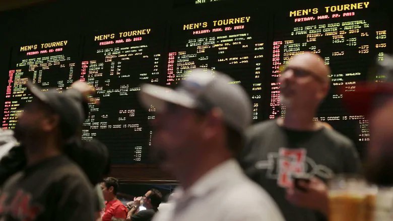 OGCANews's tweet photo. How is #covid19Canada impacting the betting industry? 🤔

"It's never happened," said @robertusfsports, sportsbook director for @USBookmaking. "We're in such uncharted territory."

All bets on the #NBA, #NHL, and #MLB have been suspended pending further notice ❌ https://t.co/ot58XpcSLX