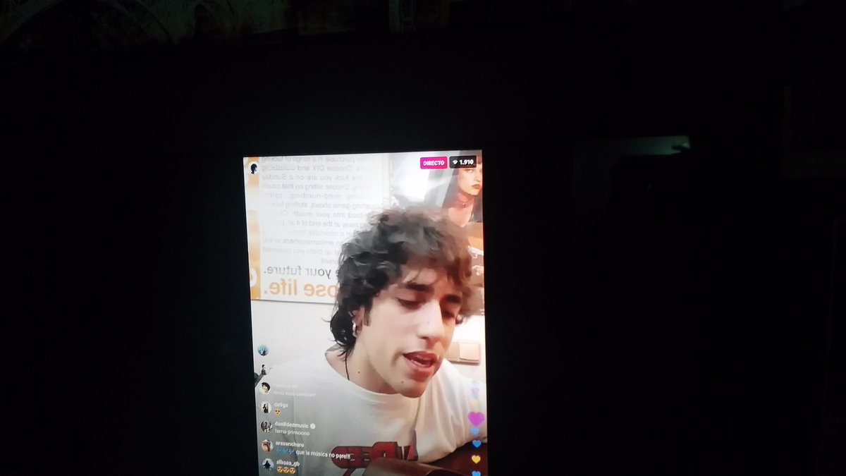 PaMaBeMi's tweet image. Descubriendo a #LucasColman gracias a la genial iniciativa de @Franchejo para sobrellevar mejor esta #CuarentenaSolidaria...
A seguir disfrutando de la música de autor todo el finde porque #YoMeQuedoEnCasa 
#YoMeQuedoEnCasaFestival
#SentidoComún
#LaMúsicaQueNosSalva
#JuntosMejor