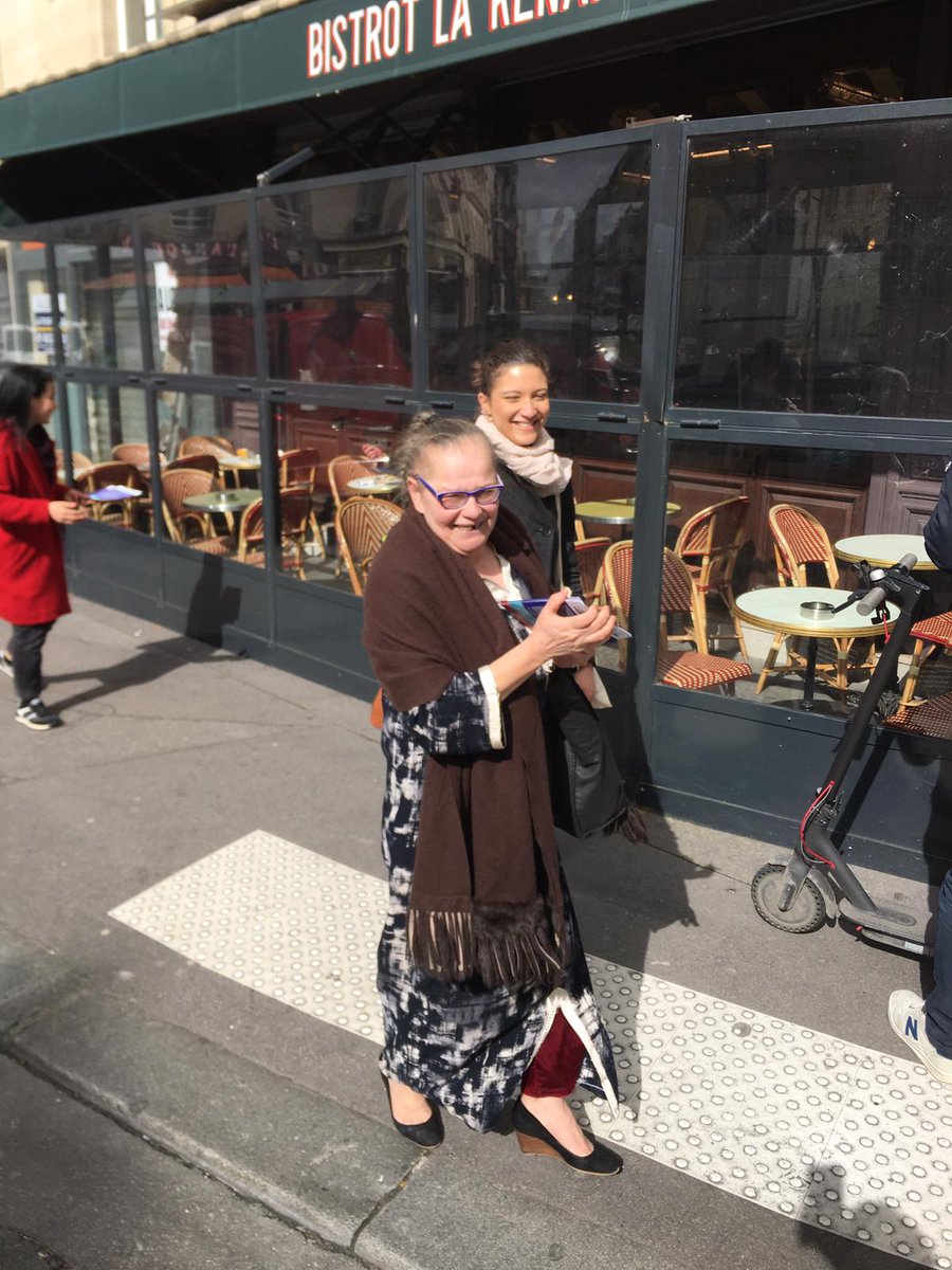 <a href="/heladaboussi/">Hela Daboussi</a> applaudit par une habitante de #Paris18 pour son programme, son engagement associatif (#lamaisondesames), son parcours sans faute auprès des associations de quartier.  #parisien_nesNew #Municipales2020Paris
