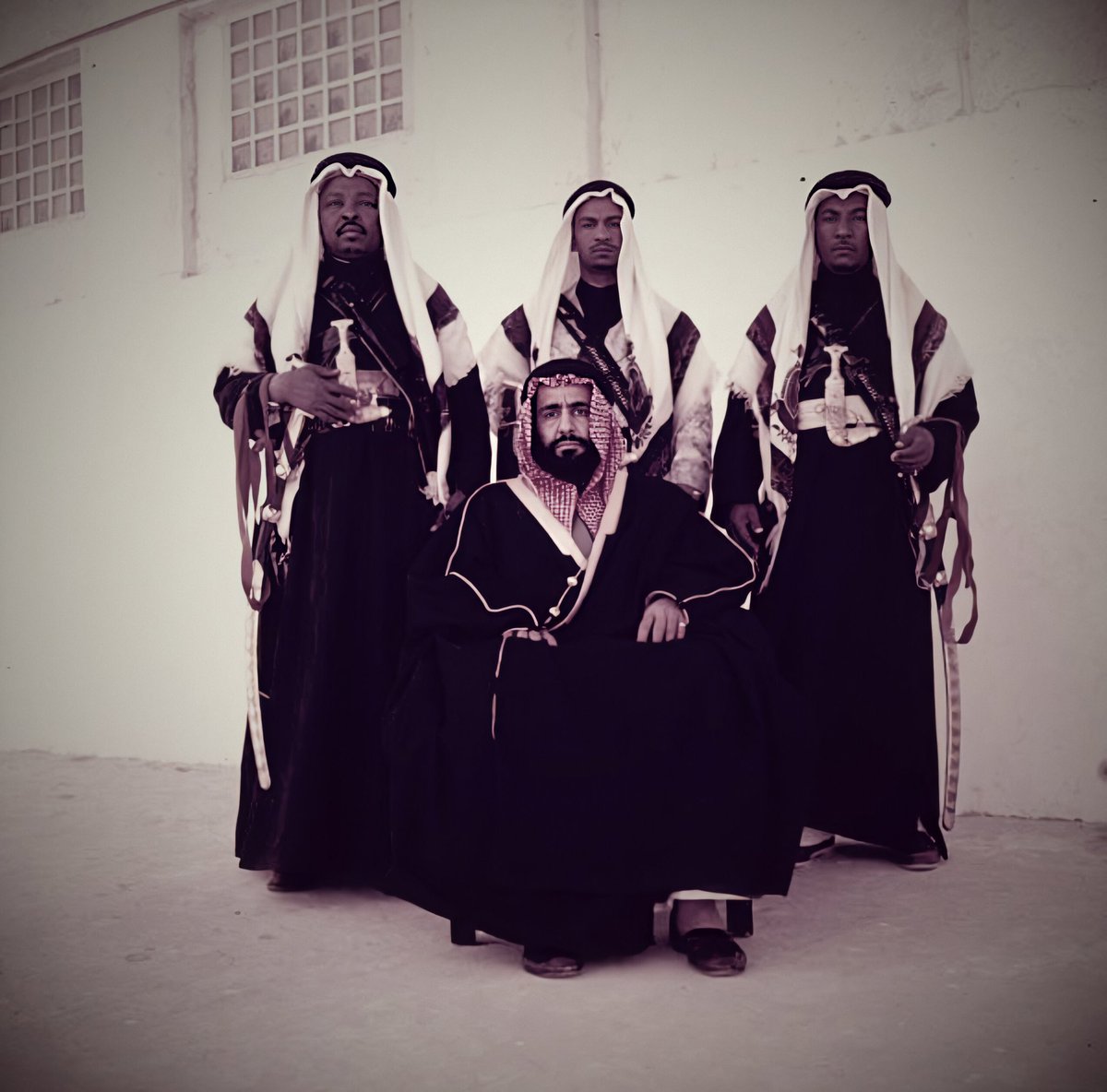 LIVE_Ahsa's tweet photo. صورة نادرة وبجودة عالية وبالألوان الطبيعية  لسمو الأمير  سعود بن عبدالله بن جلوي أمير الأحساء والقطيف في آن واحد، والتي أصبحت فيما بعد تسمى بالمنطقة الشرقية مع المستشار الشيخ محمد بن عبدالعزيز العجاجي  والشيخ العجاجي معروف بالفراسة والحنكة . الصورة عام ١٩٦٠م https://t.co/JsTi59WZSb