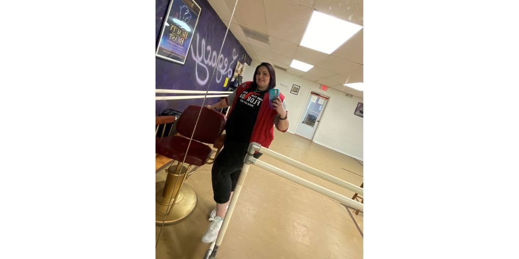 AprilMasini's tweet photo. Thank you so much Tracy for supporting #BringFilmBackToFlorida @AprilMasini #Florida #Film #School #Students #Graduating #CollegeDebt #FilmIndustry #AprilMasini https://t.co/SiOZvZMc85 https://t.co/nQNIEvrMBv