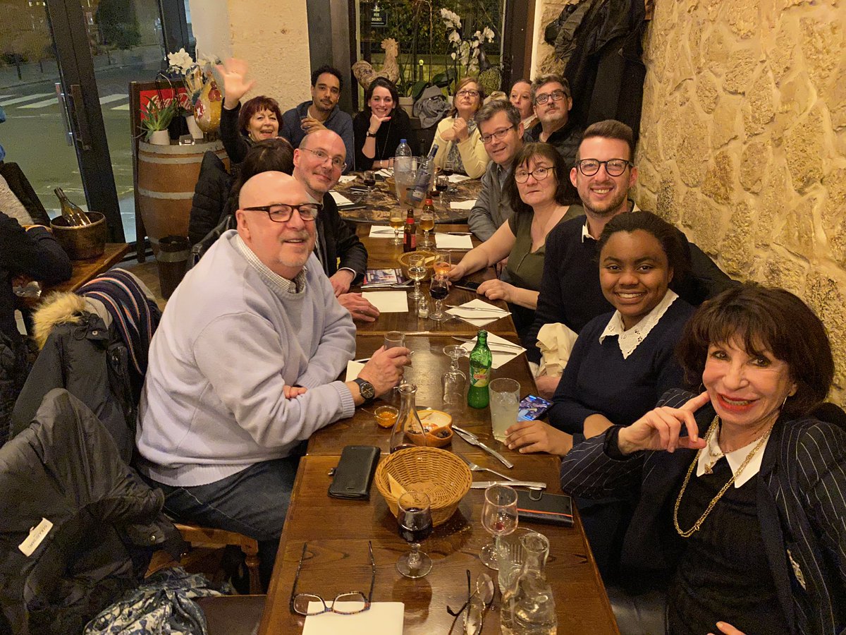 Parisien_nes14's tweet photo. ✊ Dernière soirée incroyable avant le 1er tour des #Municipales2020 pour #Paris14 ! 

Encore de si belles rencontres et de si beaux échanges ! 

🗳 Dimanche 15/03, votez @c_grunenwald pour remettre les habitants au cœur des décisions ! 

https://t.co/tiNNyKSWSo https://t.co/SPTFgWJQVs
