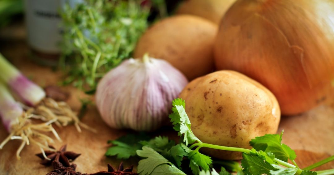 baleenkitchen's tweet photo. Every great dish starts with the freshest ingredients!
📷 @videmusart

#BALEENkitchen #solemiami #Noblehousehotels #startliving #foodie #foodstagram #eatlocal #cleaneating #freshingredients #healthy #healthyfood #instafood #restaurants #miamirestaurants #dining #thinkglobal https://t.co/ZCxMk40MCl