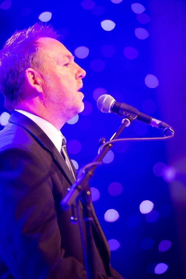 Have you heard the news? Ian Hooper returns to perform live from 8pm on the 27th March after a hugely successful gig earlier this month.

Call ahead to secure your place today!