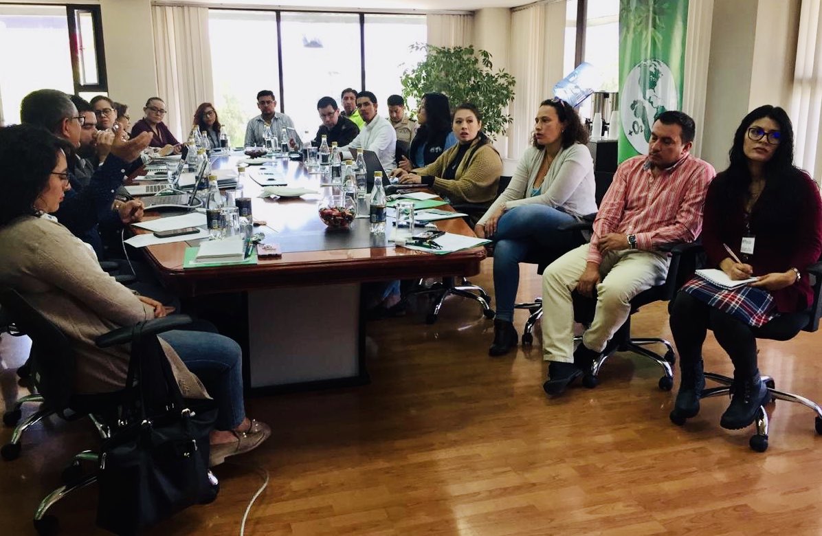 ArcpostalEC's tweet photo. #MesaTécnicaPostal | Se analizan los retos del servicio postal fronterizo en la primera comisión técnica, integrada por operadores postales e instituciones públicas relacionadas al sector, bajo la coordinación de la #ARCPostal. https://t.co/Cb4hu3quwV
